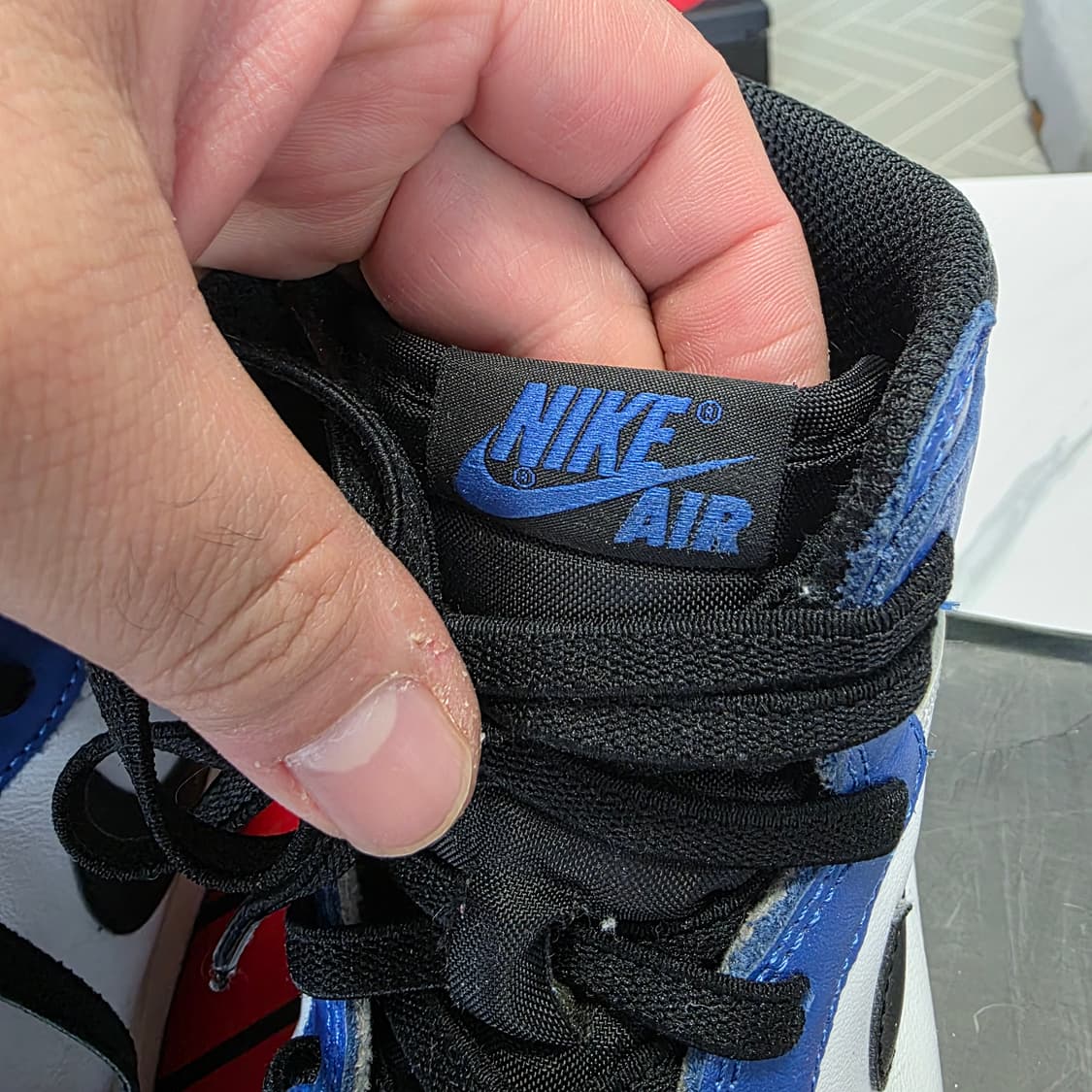 나이키 조던1하이 게임로얄 285사이즈 상품이미지6