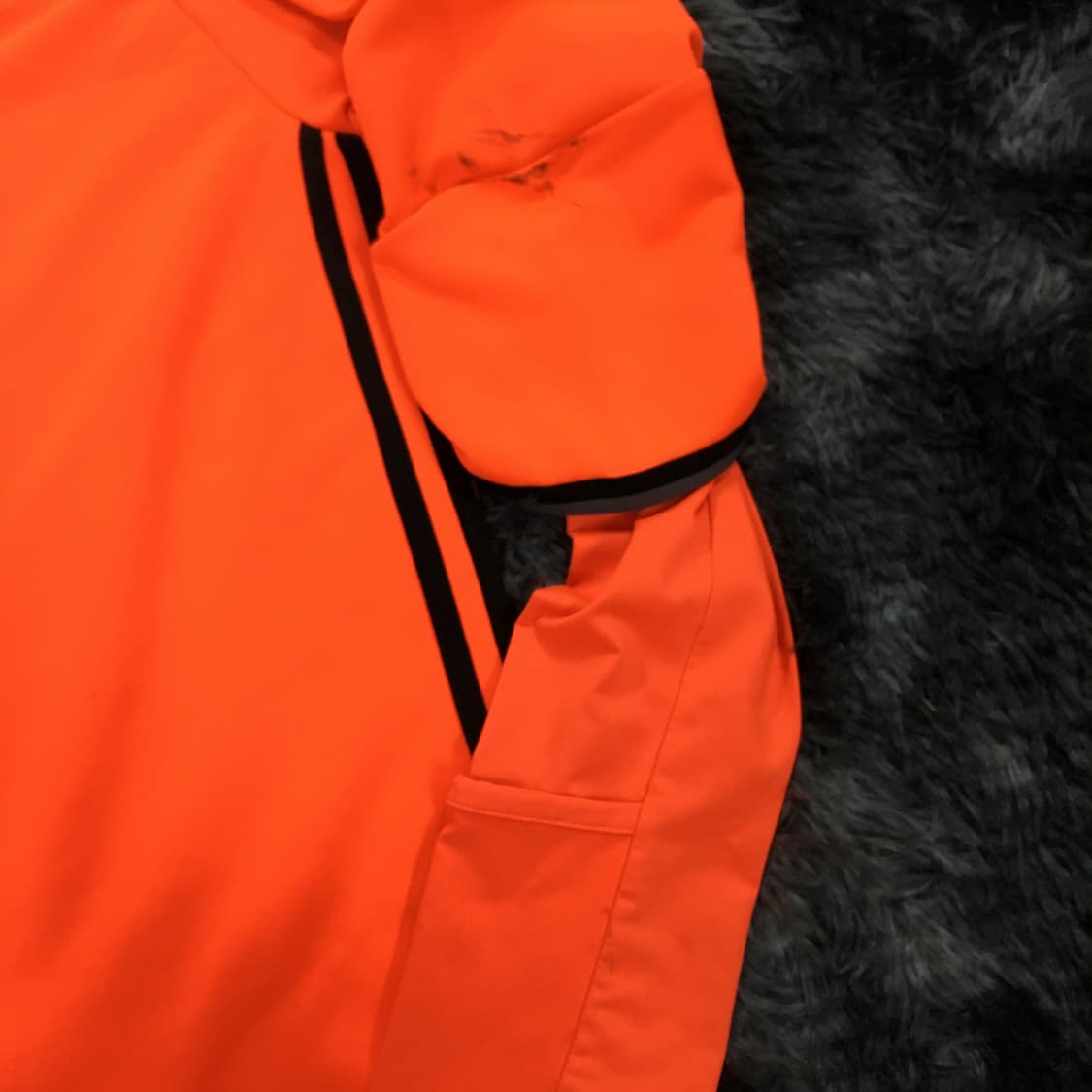 투티/A4 아디다스 뮌헨 FC BAYERN 주황 레이어드 긴팔티 상품이미지3