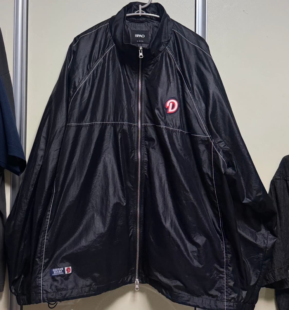 스파오 두산베어스 오버핏 스티치 윈드브레이커 - XL (105) 상품이미지1