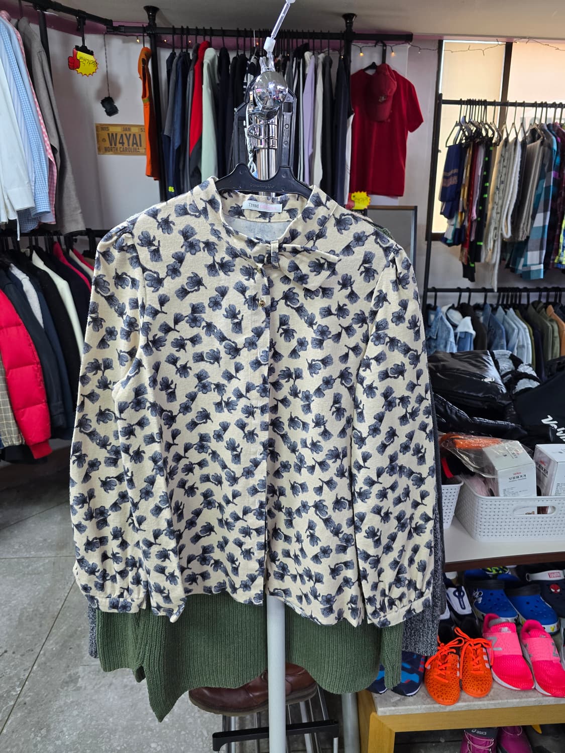 트렌드콜렉션 꽃무늬 블라우스 (1409) 상품이미지1