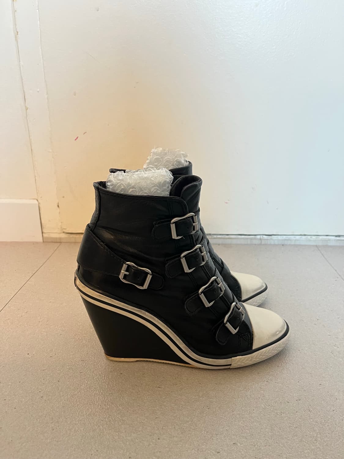 ASH 웨지힐 스니커즈 블랙 상품이미지4