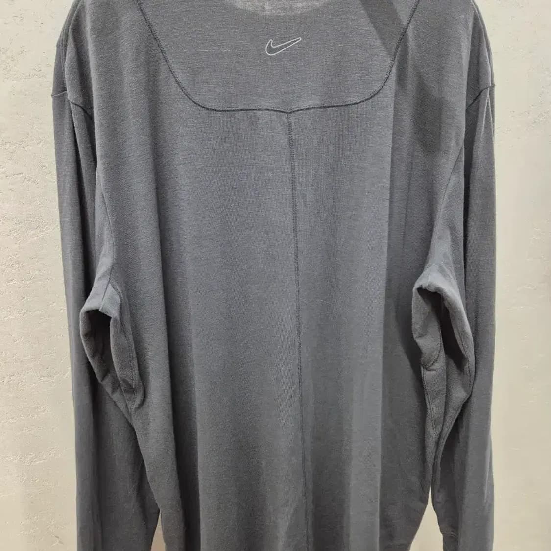 나이키 DRI-FIT 기능성 긴팔 티셔츠 M 상품이미지3