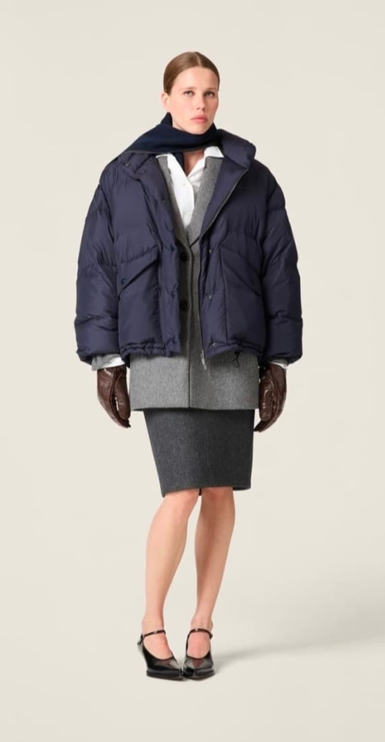 미우미우 남성용 구스다운 패딩 네이비 상품이미지2