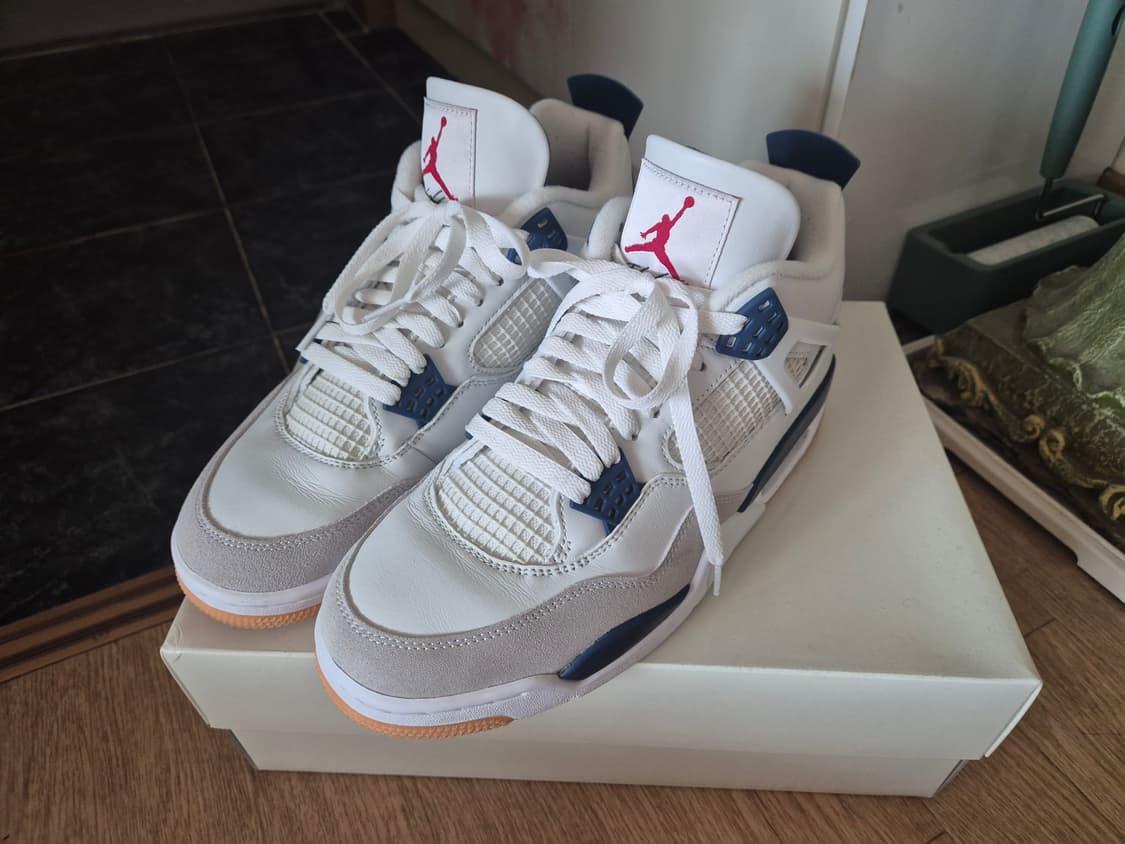 조던 4 x 나이키 SB 레트로 SP 네이비 상품이미지2