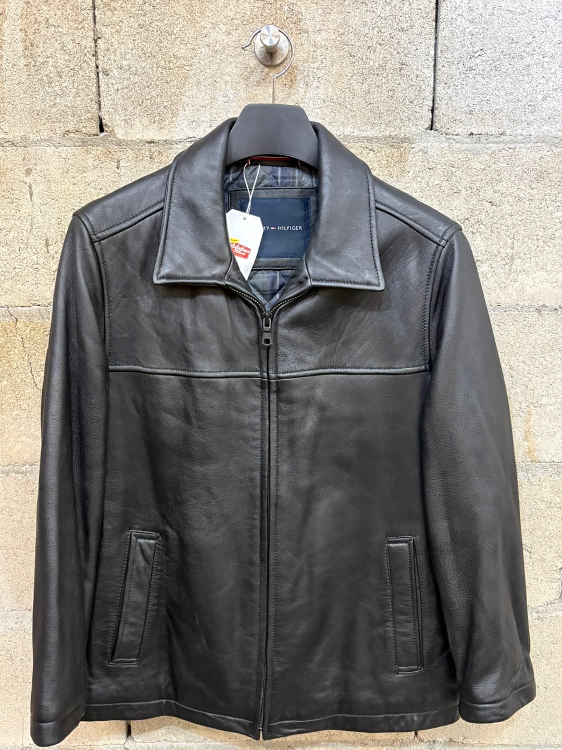 타미 힐피거 미니멀 레더 자켓 상품이미지2
