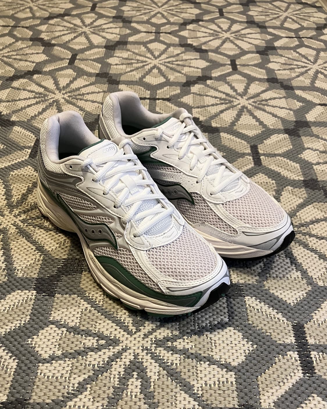 (265) 써코니 프로그리드 옴니 9 아이보리 그린 상품이미지1