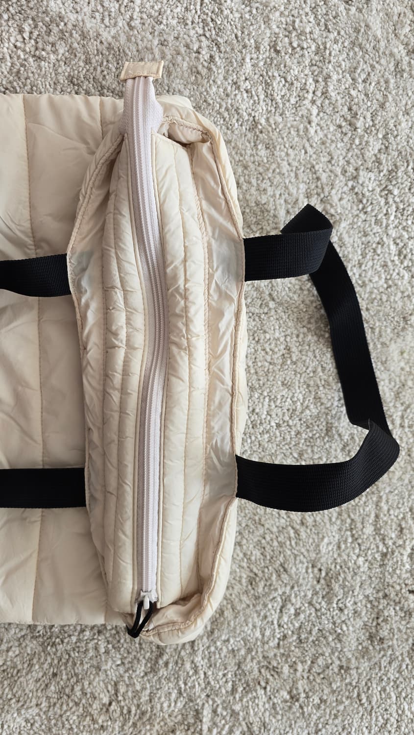 유니클로 패딩가방 상품이미지2