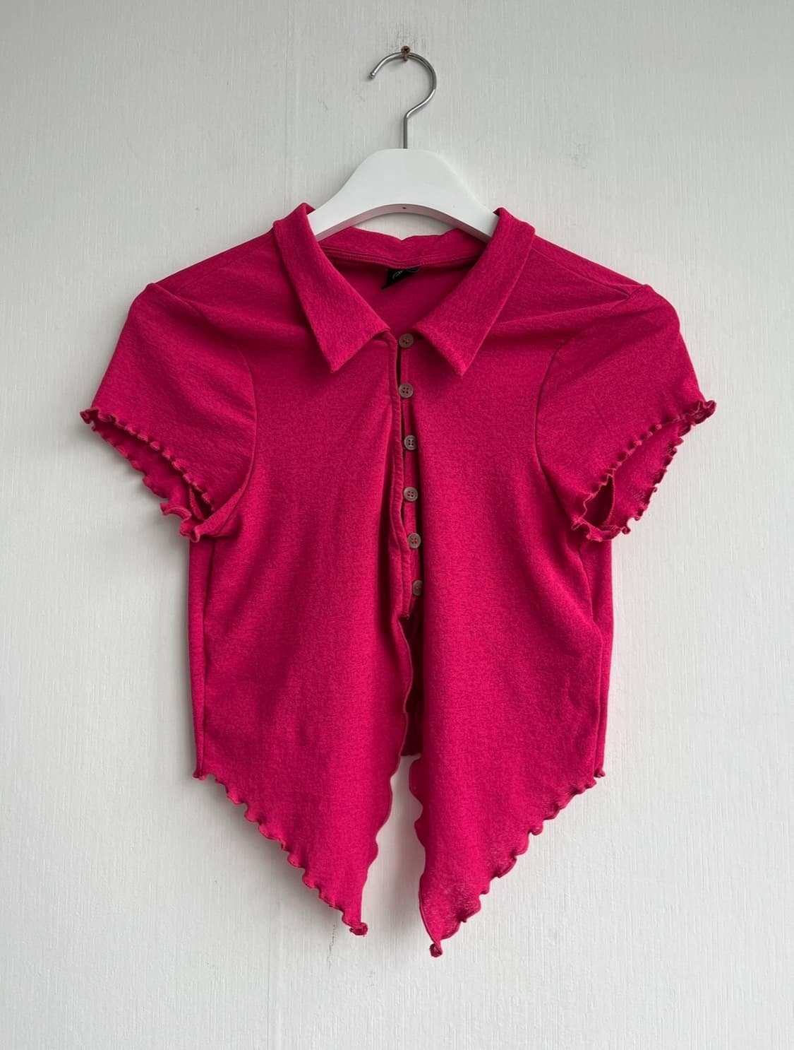 Urban Outfitters 핑크 컷아웃 크롭 탑 상품이미지3