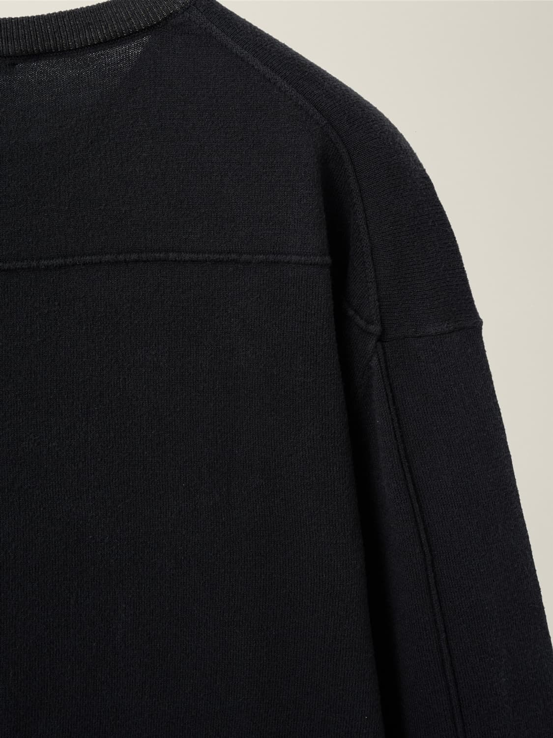 ESSENTIAL KNIT BLACK 누마레ee 긴팔 얇은 니트 상품이미지5