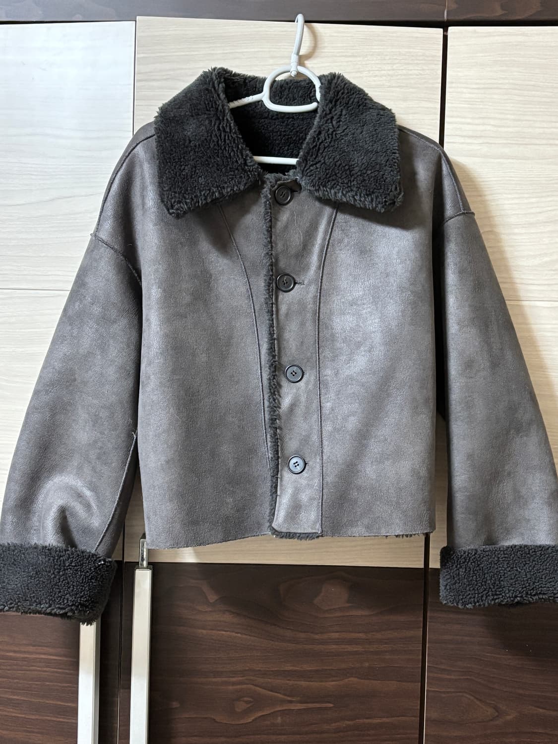 르(le) 리버시블 무스탕 상품이미지4