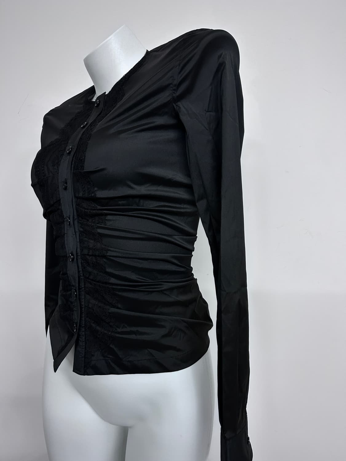 지방시 고딕 레이스 드레이프 셔츠 상품이미지1