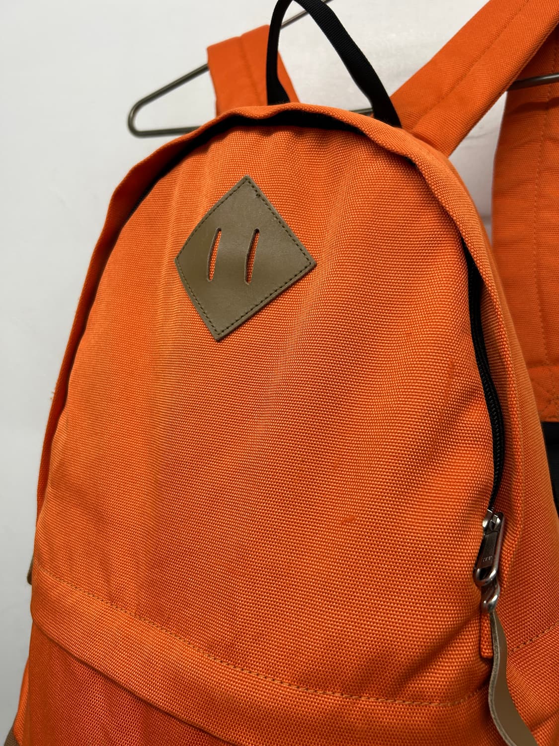 노스페이스 오렌지색 백팩 상품이미지3