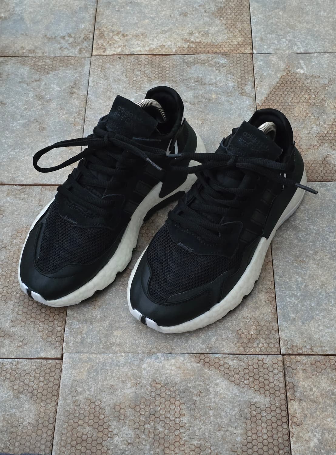 (225)아디다스 나이트 조거 블랙 카본  상품이미지1