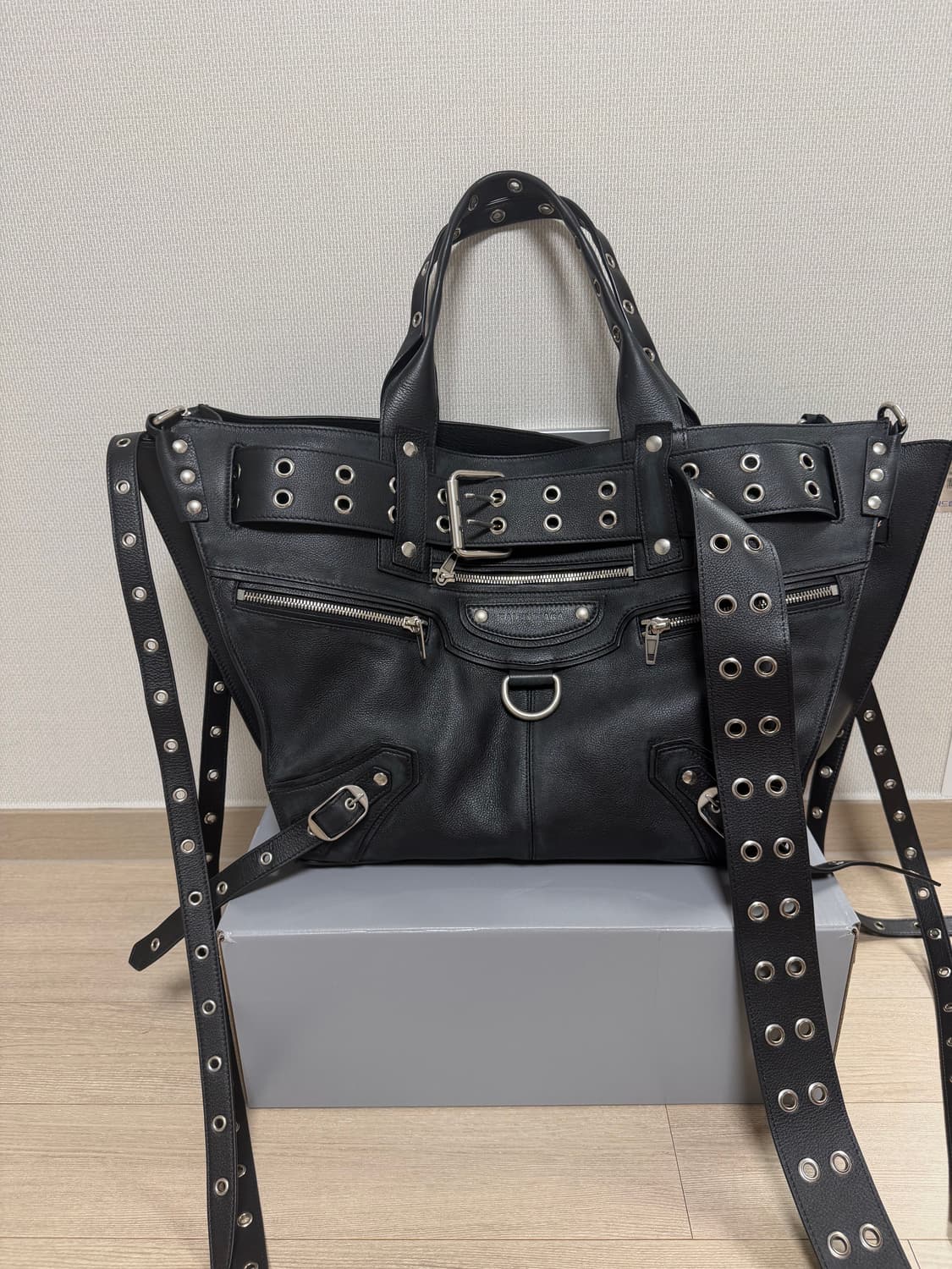 발렌시아가 emo 라지 토트백 상품이미지5