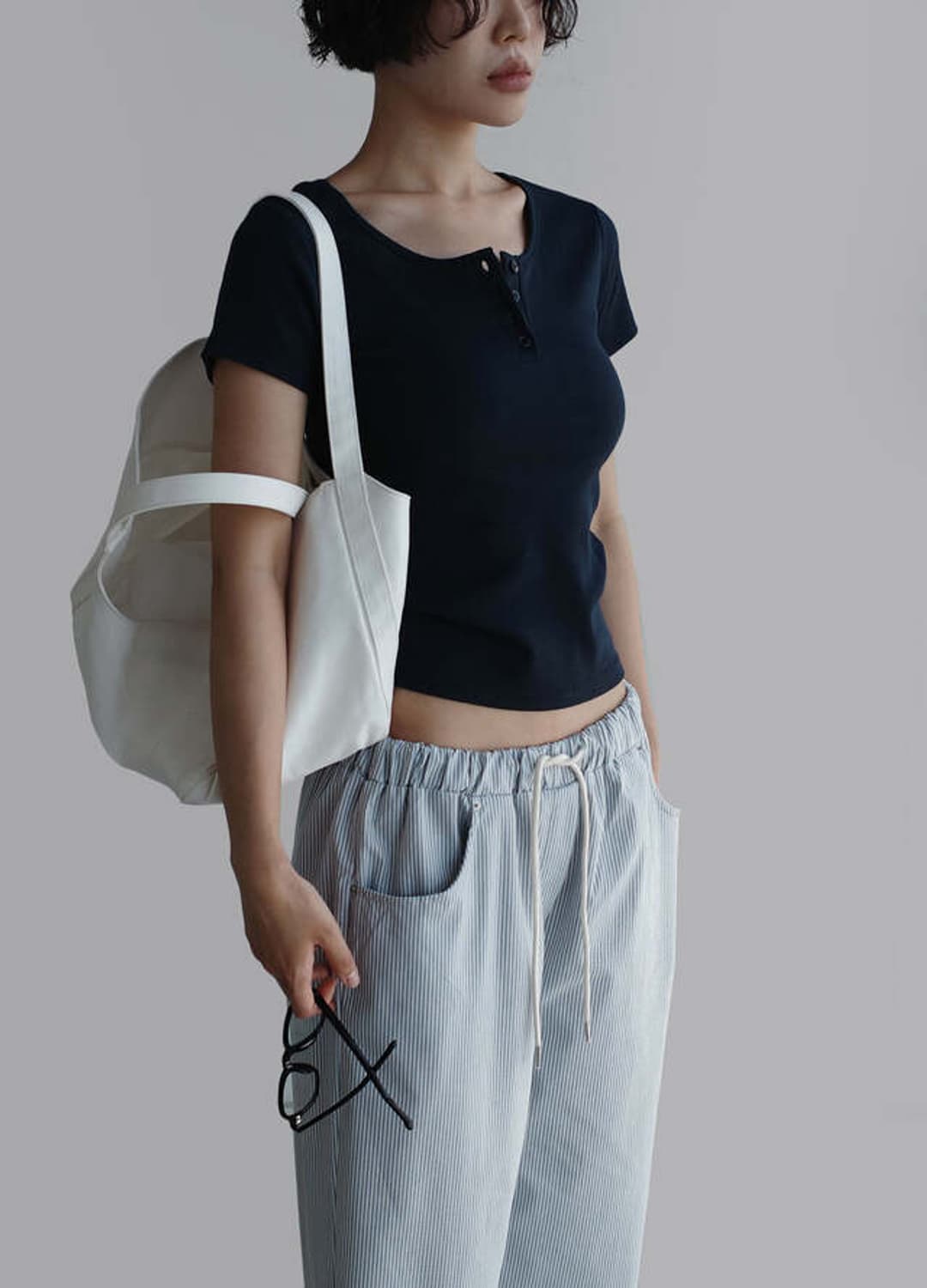 라룸 헨리넥 티셔츠(네이비) 새상품 상품이미지4