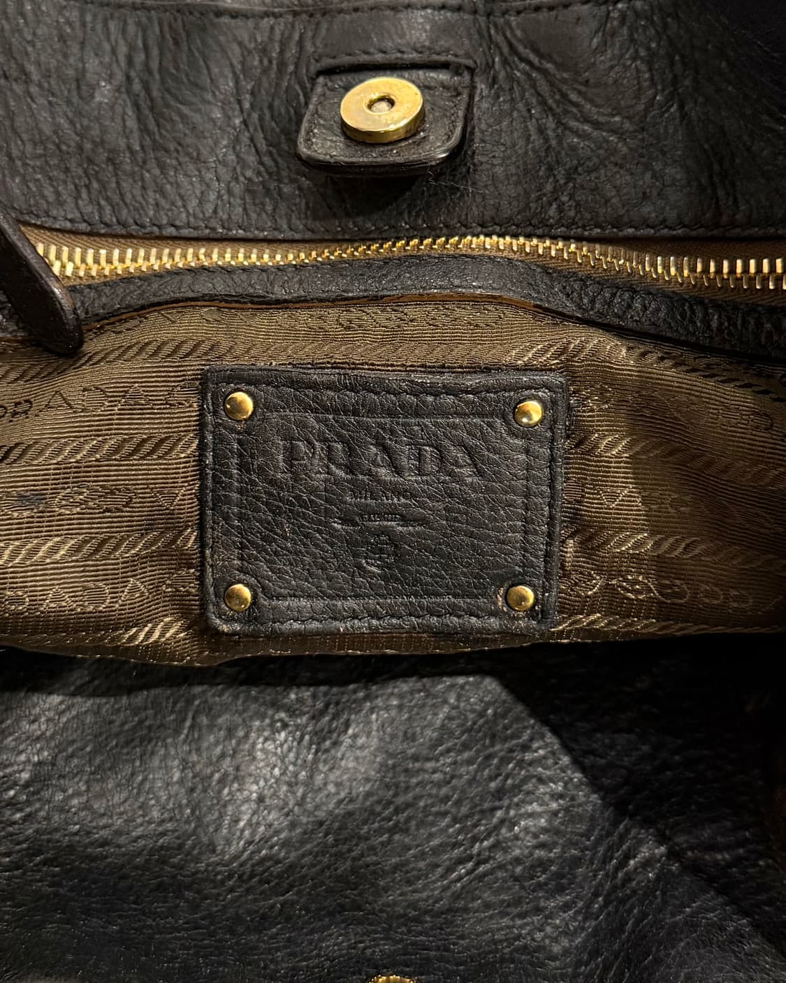 프라다 블랙 레더 숄더백 상품이미지9