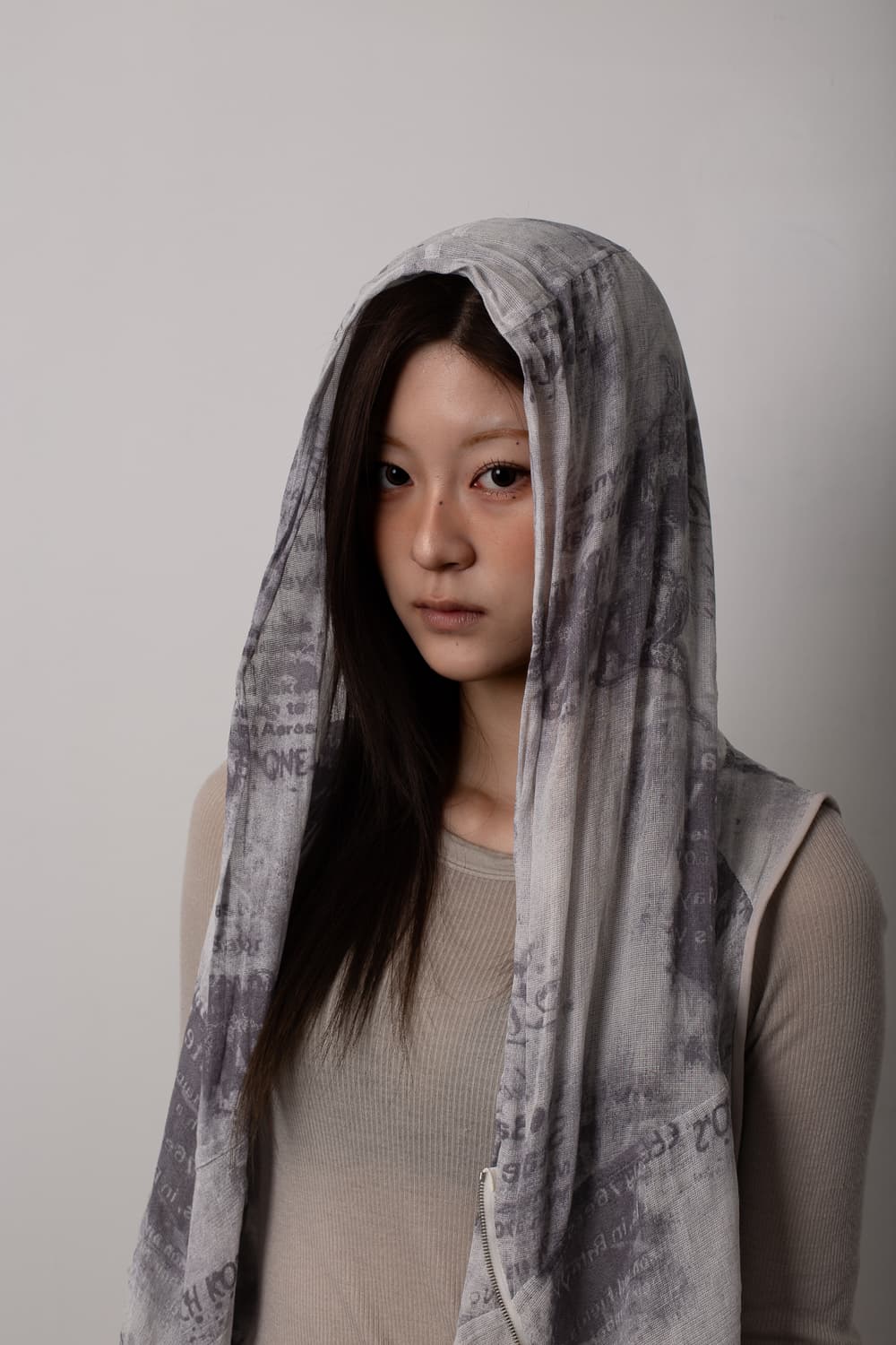 BAJRA ASYMMETRIC DRAPE ZIP UP VEST 상품이미지6