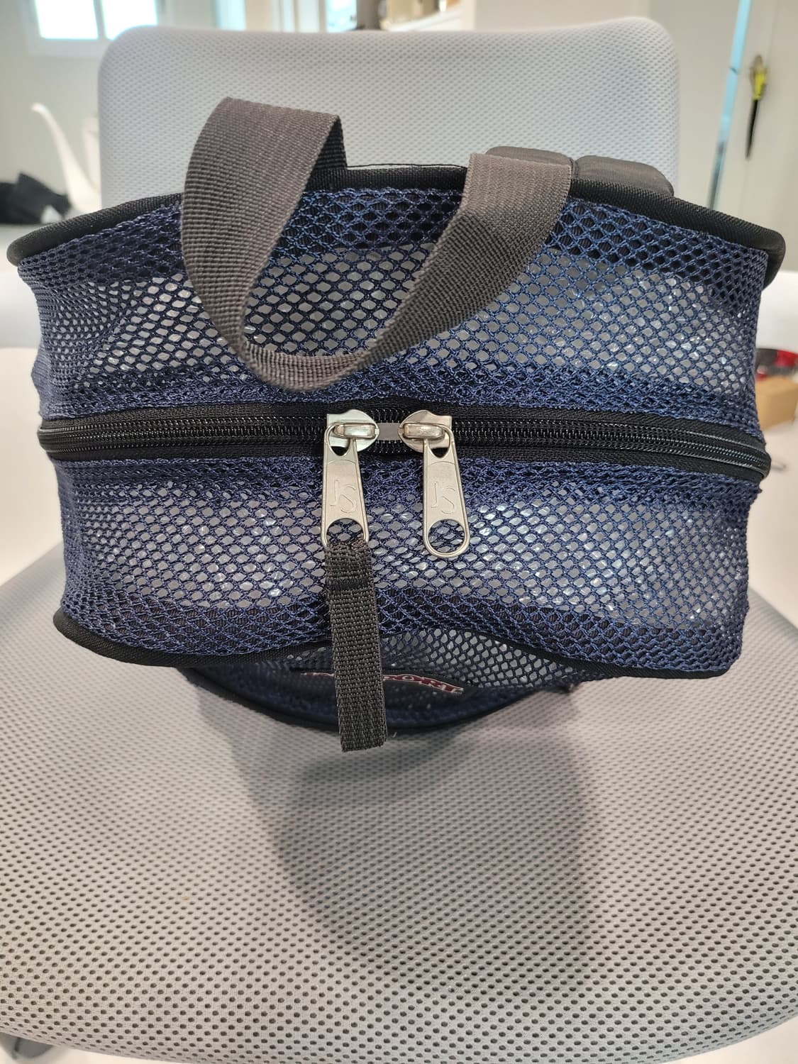 [잔스포츠] 여름의 청량함을 담은, ‘속이 깊은’ 메쉬팩 백팩 (네이비) 상품이미지6