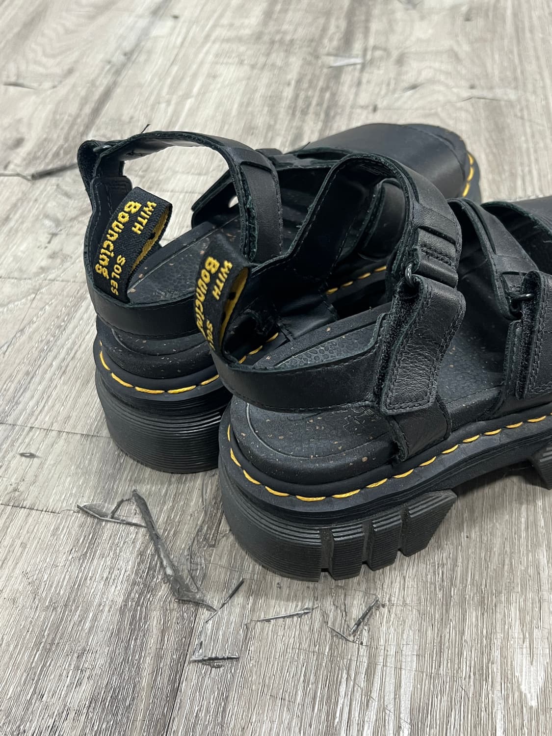 Dr Martens 닥터마틴 리키3 스트랩 샌들 상품이미지3