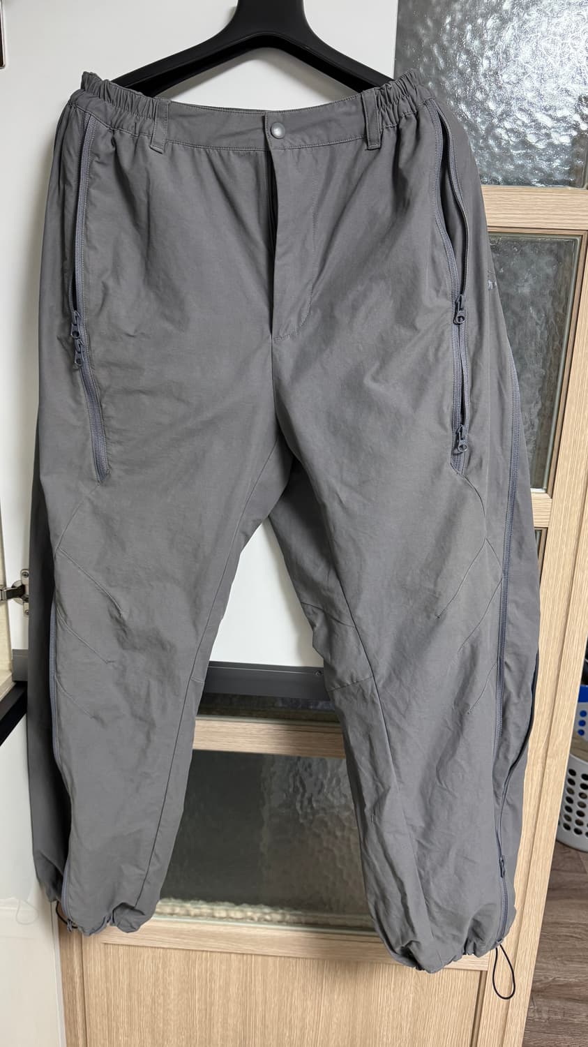 산산기어 지퍼 팬츠 차콜 23fw 3사이즈 상품이미지2