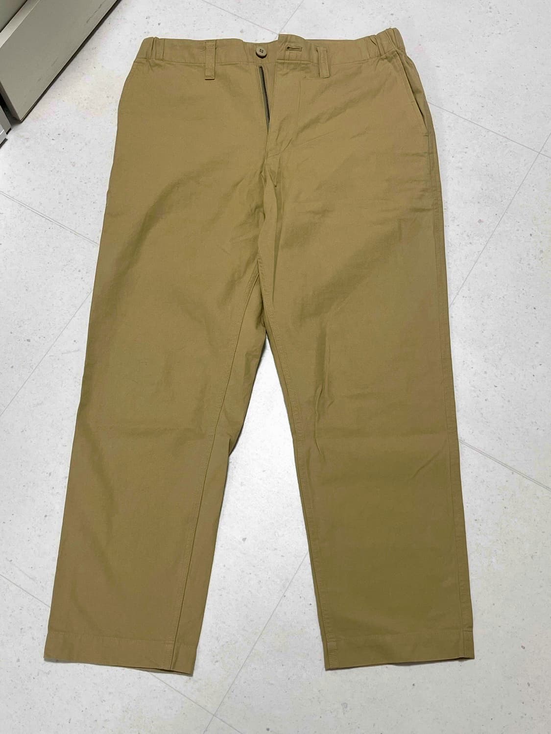 이세이미야케 베이지 치노팬츠 상품이미지1