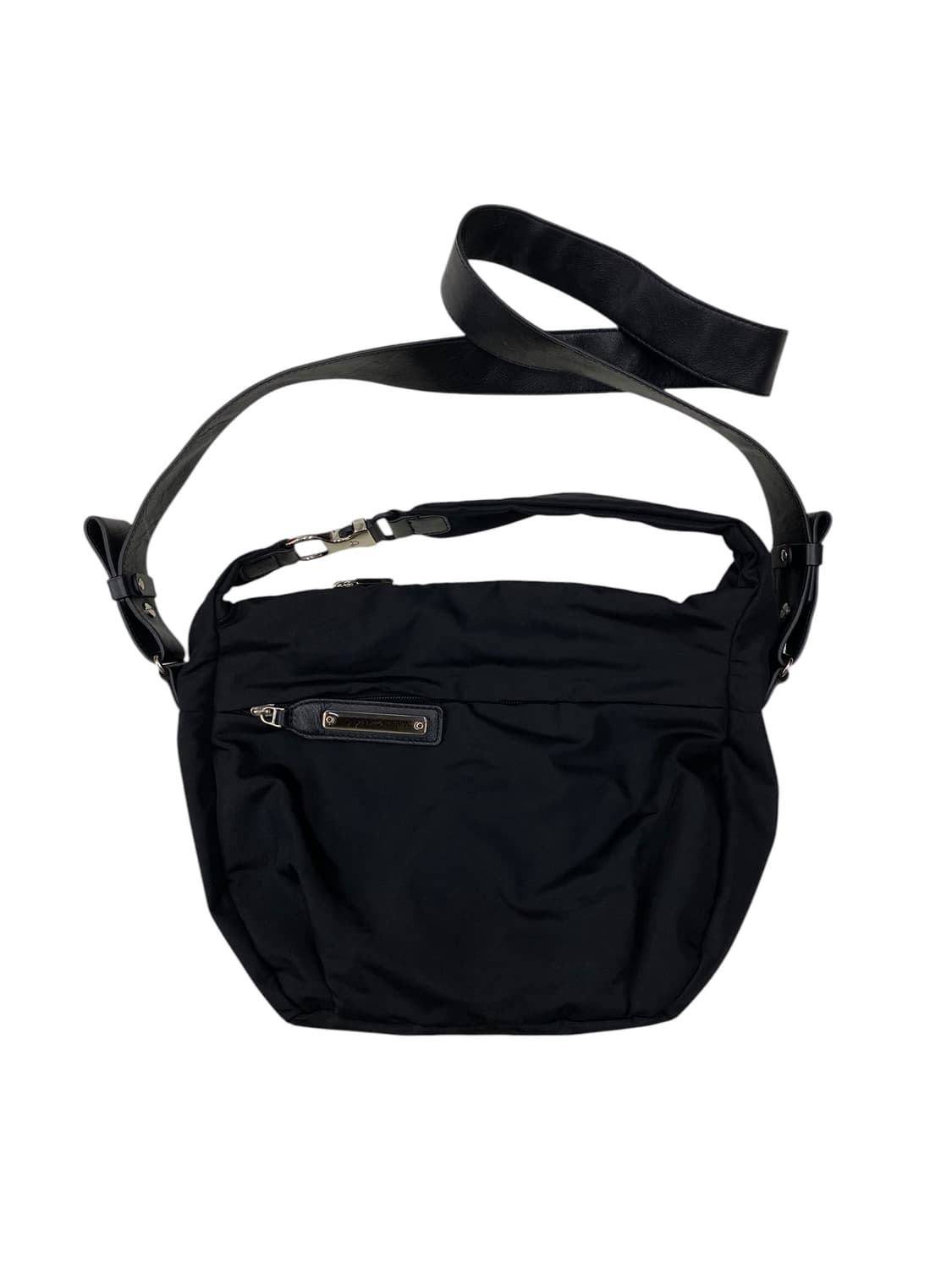 만다리나덕 블랙 폭닥 크로스백 상품이미지1