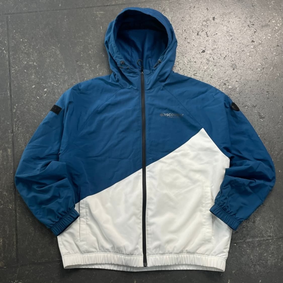 105 디스커버리 바람막이 상품이미지1