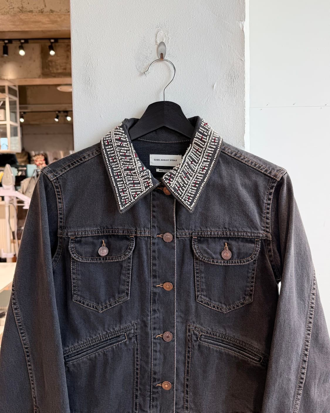 이자벨마랑 블랙 데님 비즈 카라 자켓  상품이미지3