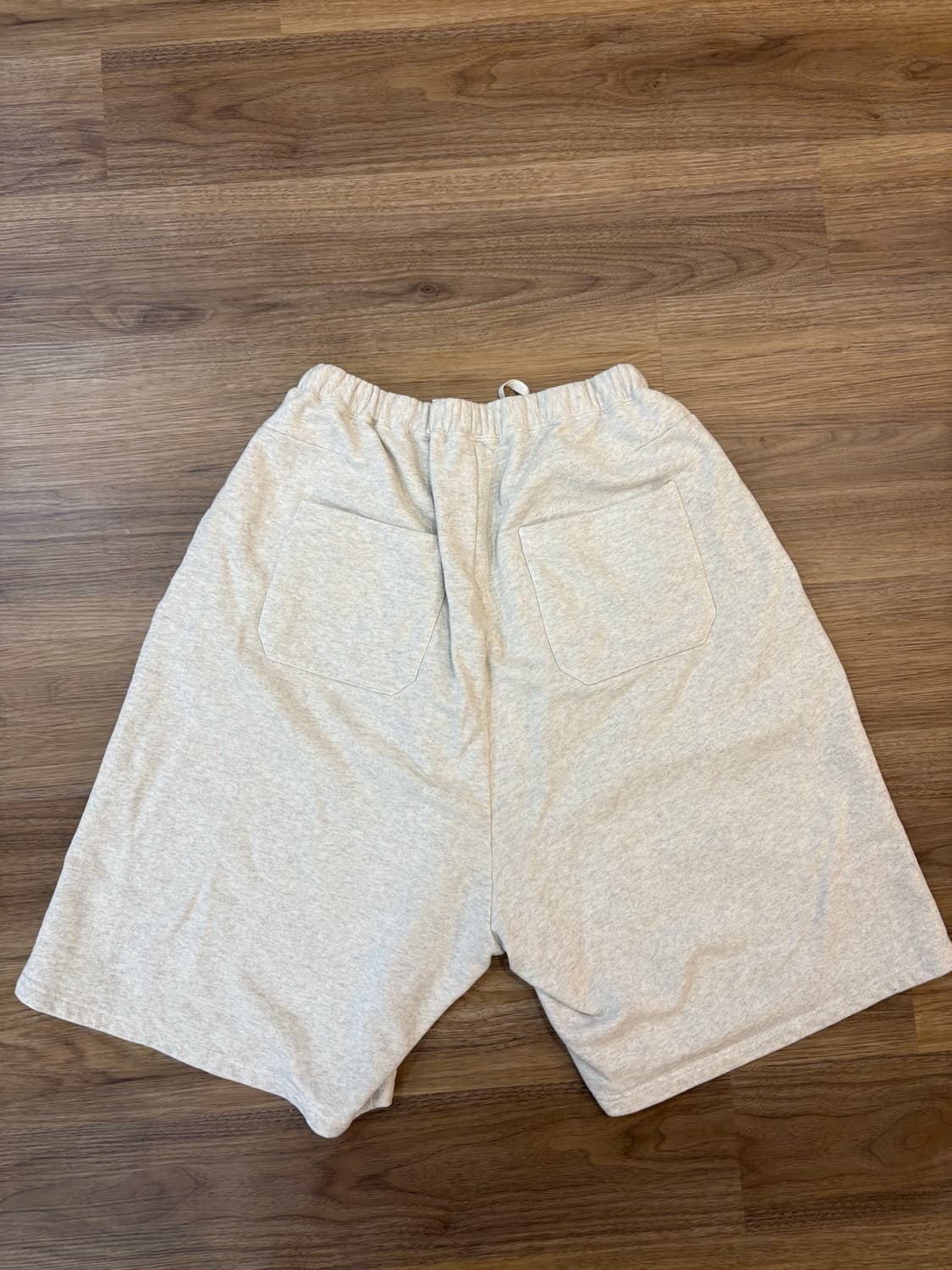 안셀름  3/4 tuck 스웻 쇼츠 에쉬그레이 상품이미지3