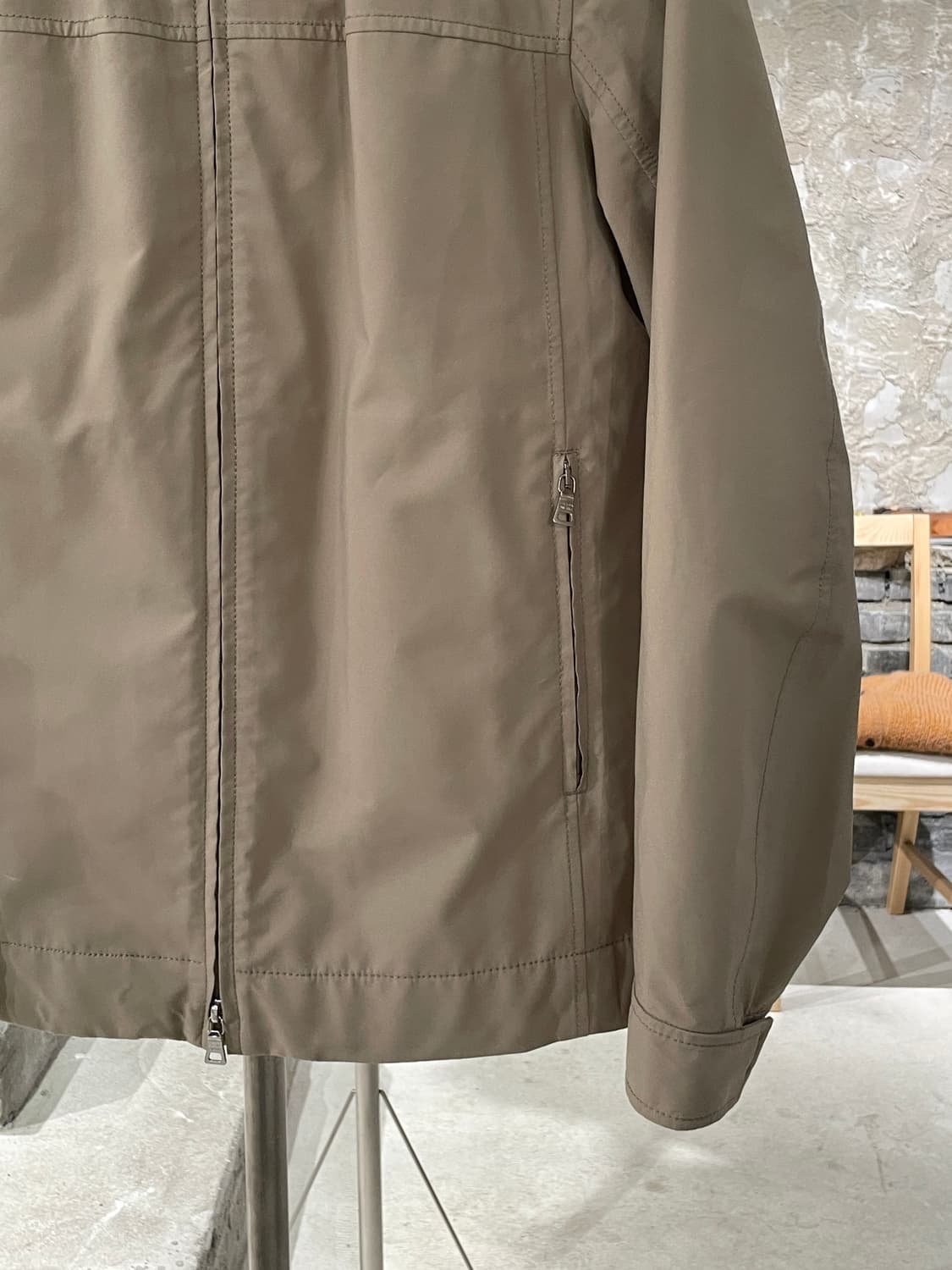 프라다 레드탭 베이지 고어텍스 투 웨이 집업 자켓 상품이미지5