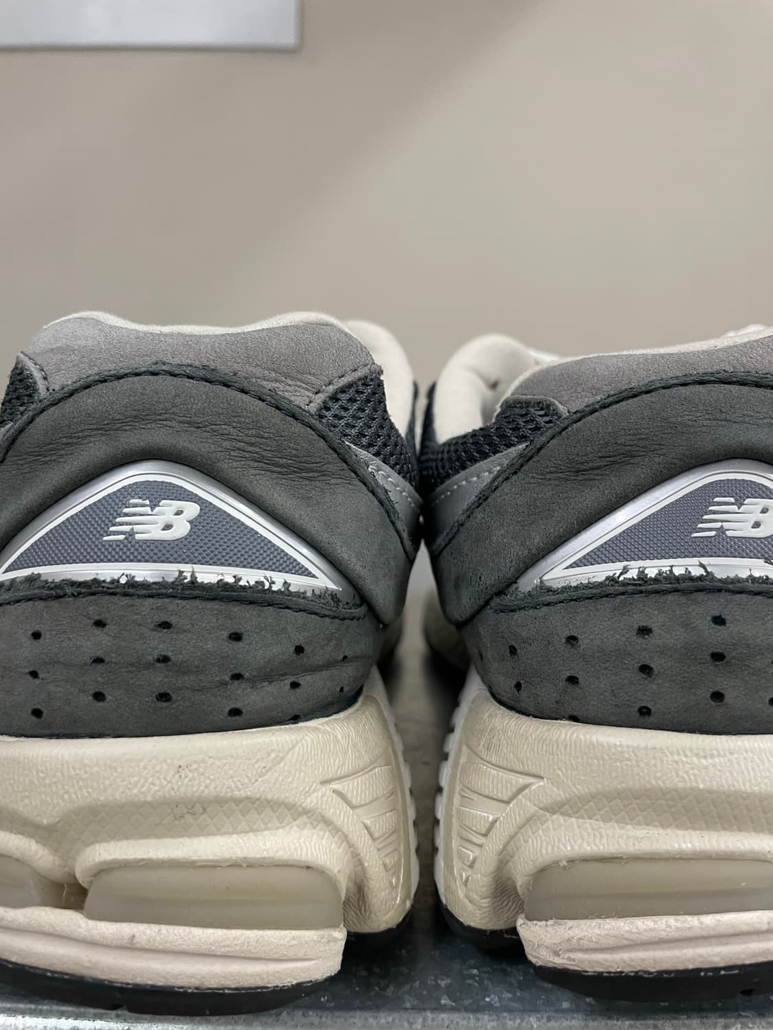 뉴발란스 2002r 빈티지 블랙 275 (gr-4115) 상품이미지9