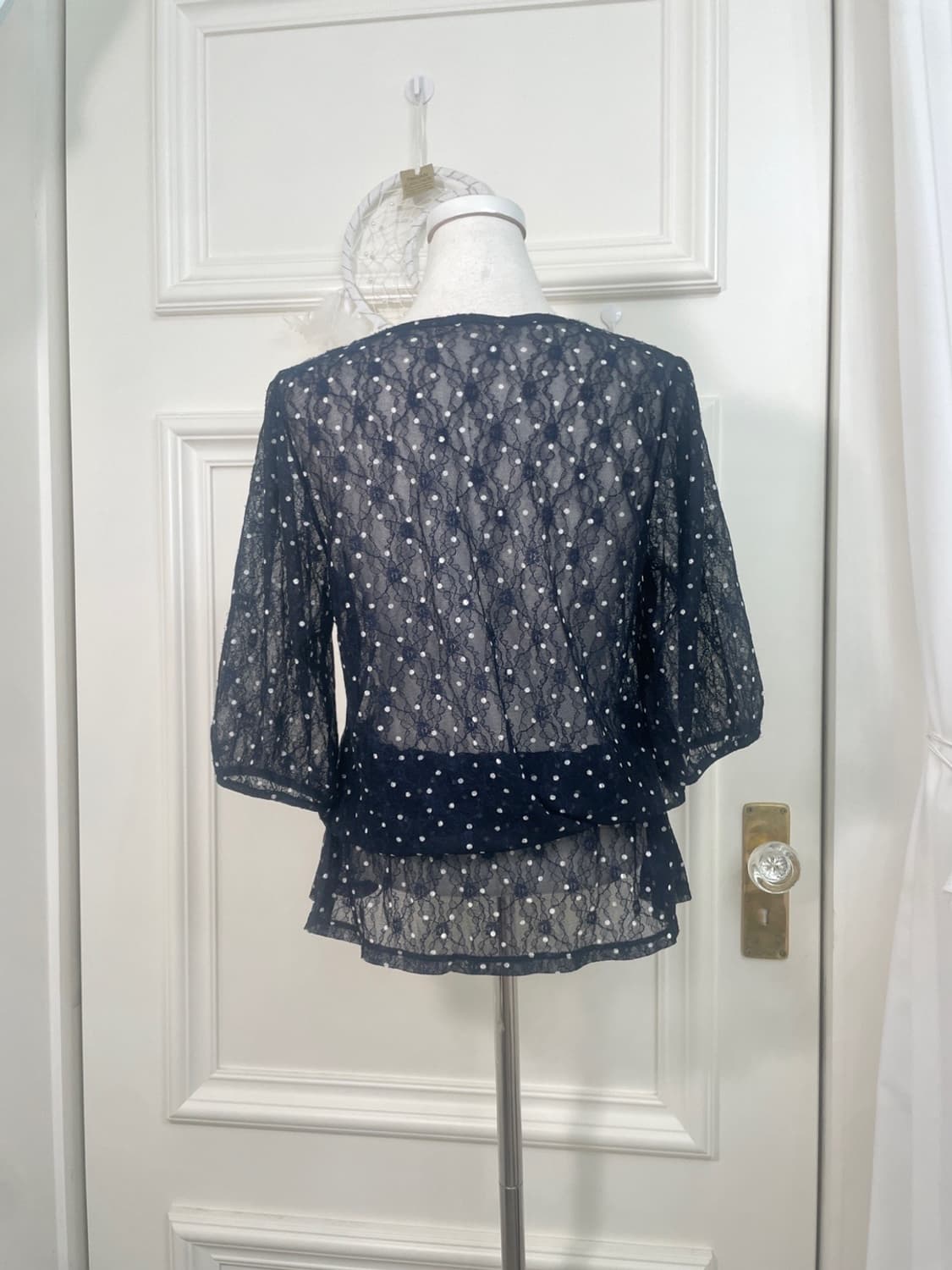 navy lace dot ruffle shirring blouse 상품이미지3