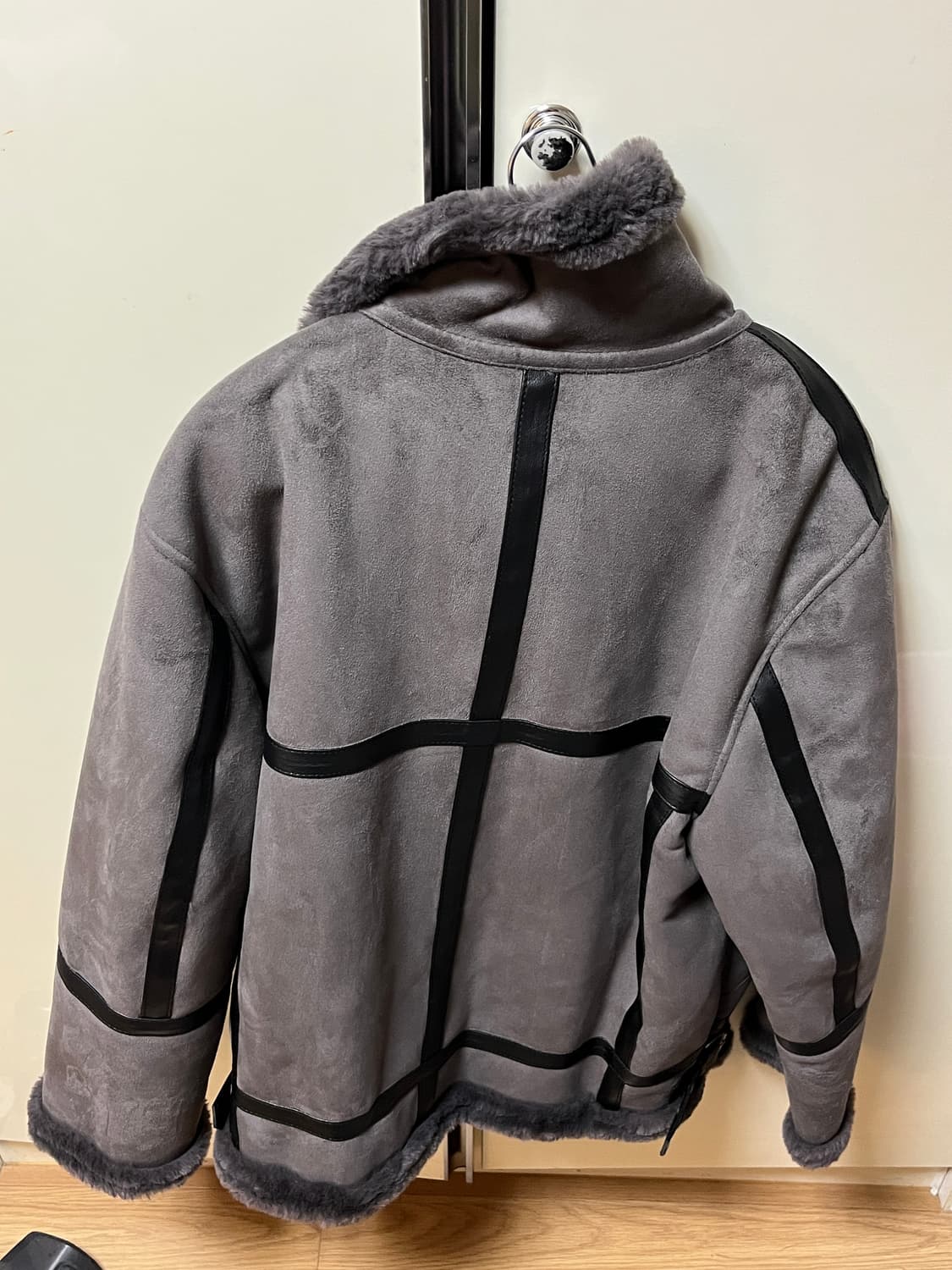 도프제이슨 무스탕 판매합니다 XL 상품이미지3