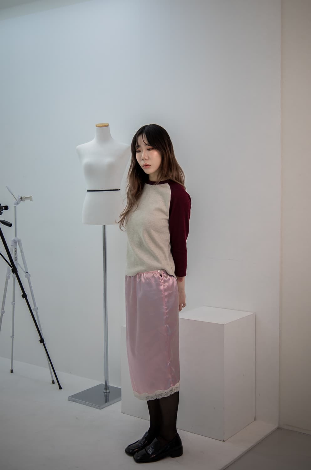 김프티 언발란스 레이스 새틴 스커트 상품이미지2