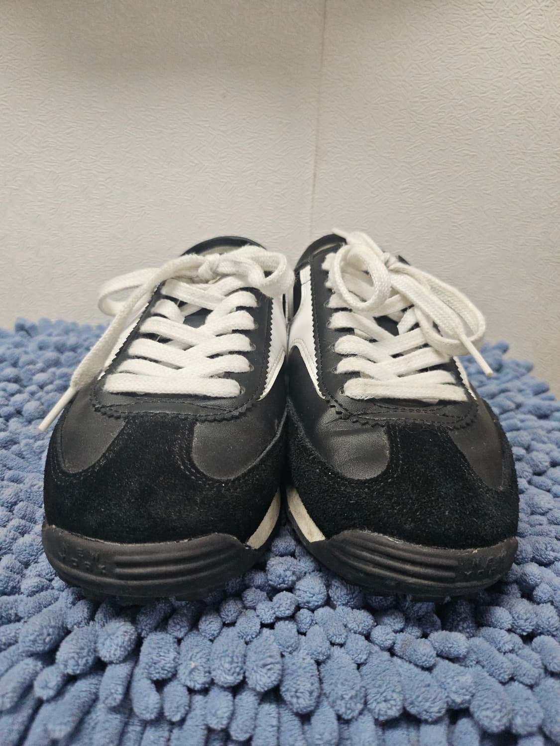 질스튜어트 뉴욕 스포츠 스위프트 블랙 가죽 스니커즈 235 상품이미지6