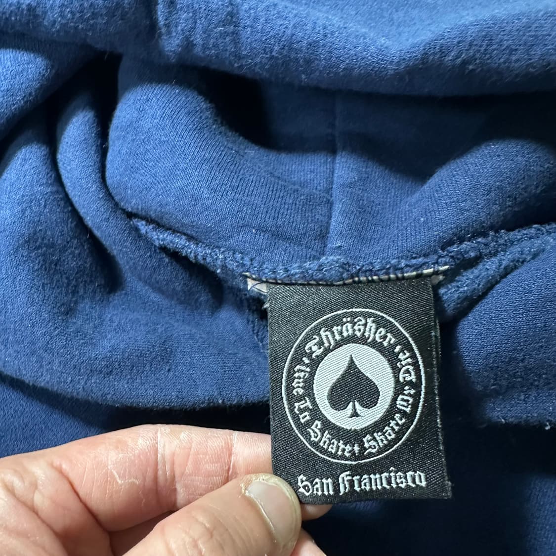 M 트레셔 메이드인온두라스 네이비 빅프린팅로고 스웻후드티 상품이미지3