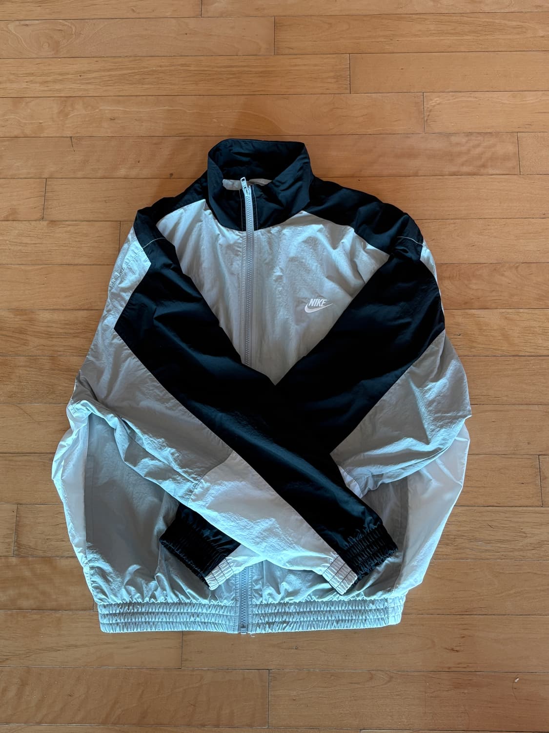 나이키 바람막이 상품이미지1
