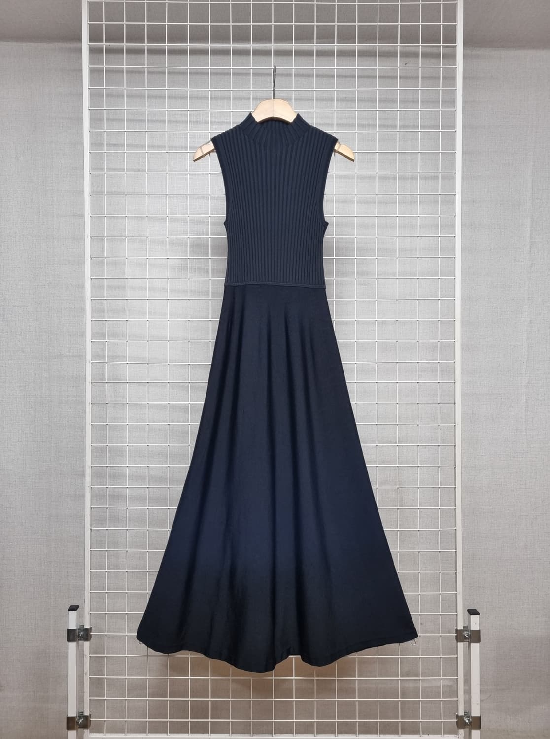 띠어리 니트원피스 P 상품이미지1