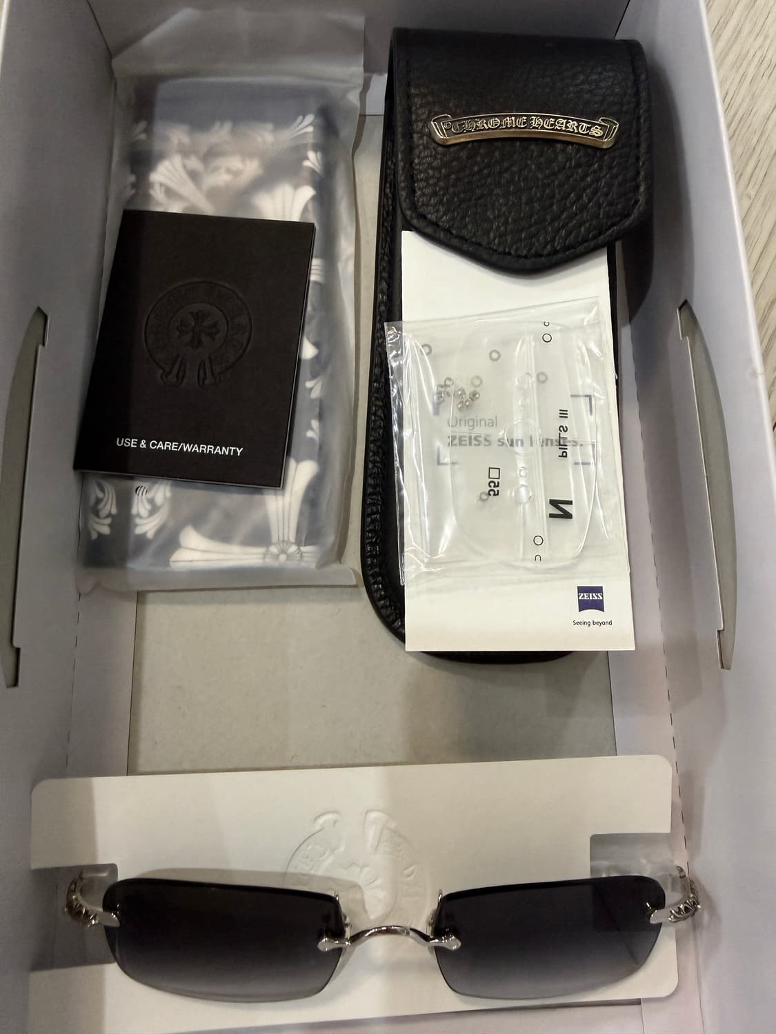 크롬하츠 필스3 샤이니실버 + 하드케이스 상품이미지1