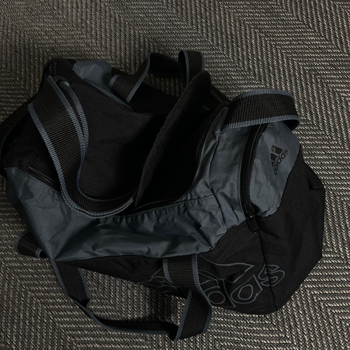 00s 아디다스 빅로고 올드스쿨 크로스 짐백y 3085 상품이미지4