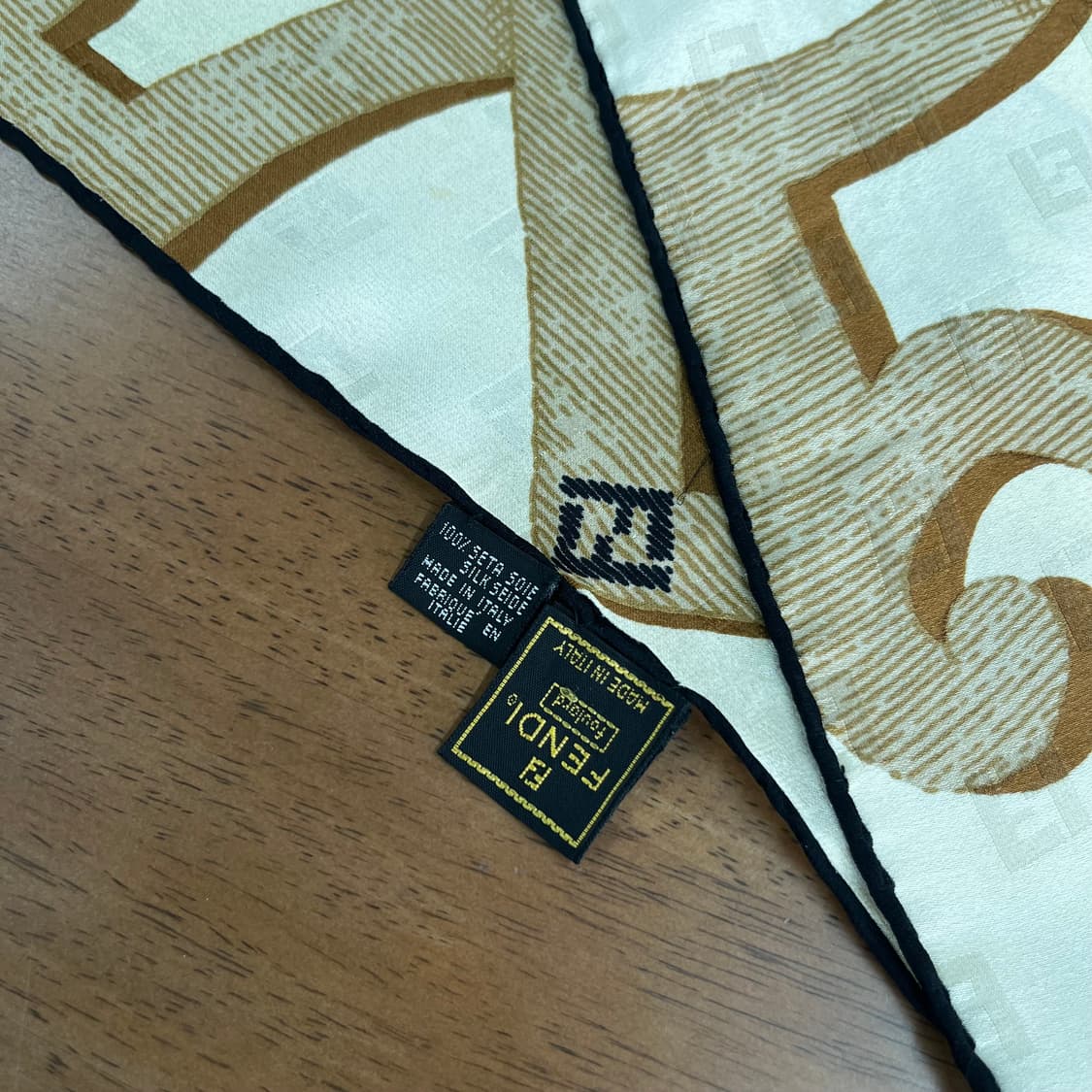 펜디 실크 스카프 상품이미지3