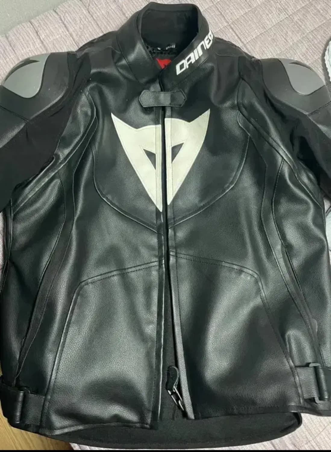 다이네즈 자켓 상품이미지1