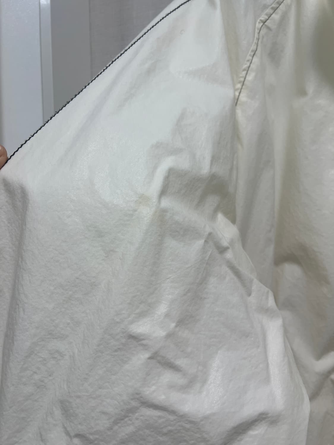 마뗑킴 로고 코팅 점퍼 바람막이 아이보리 상품이미지5