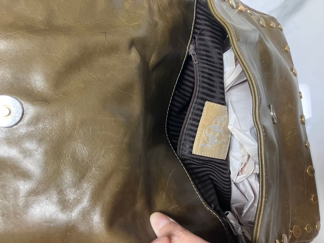 KOOBA 올리브 그린 가죽 스터드 숄더백 상품이미지3