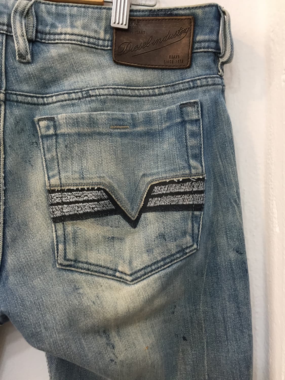 디젤 자티니 연청 워싱 데님 29 상품이미지4