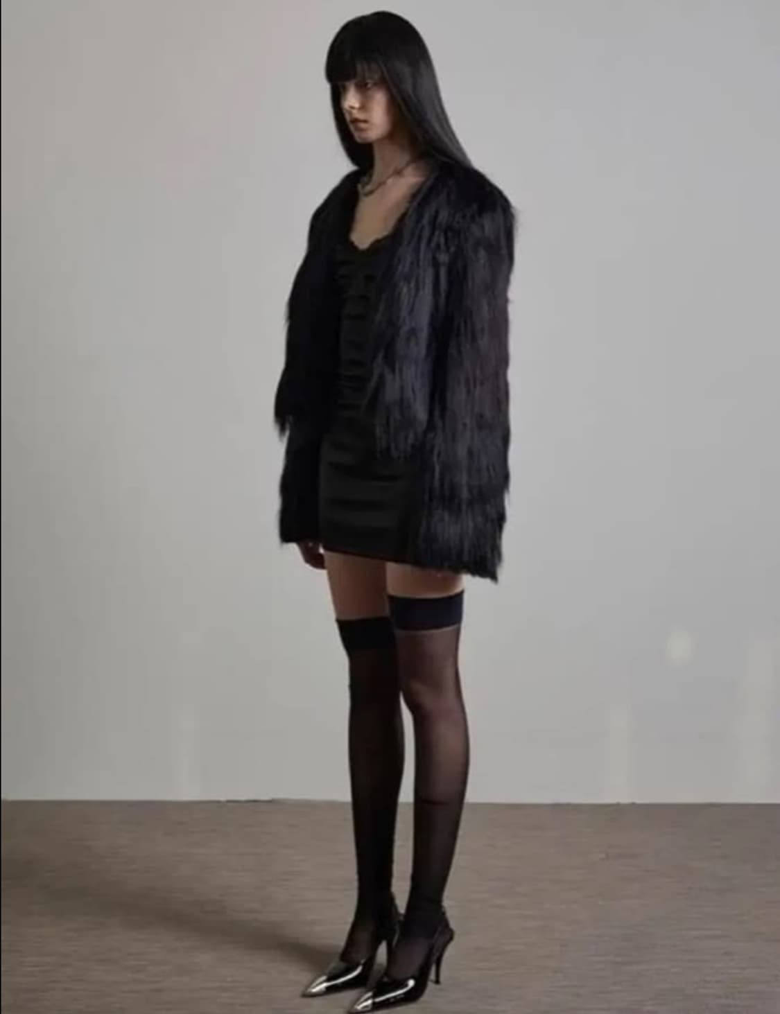 [바로 구매] 보헤미안서울 롱헤어 퍼자켓 블랙 상품이미지1