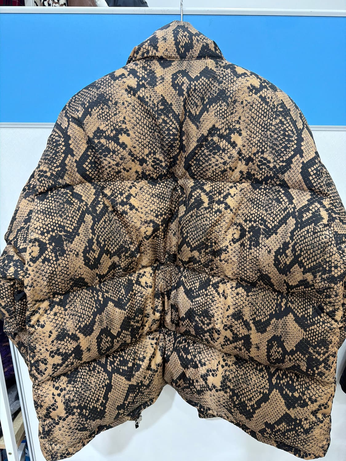 와코마리아 nanga 파이톤 다운 상품이미지2