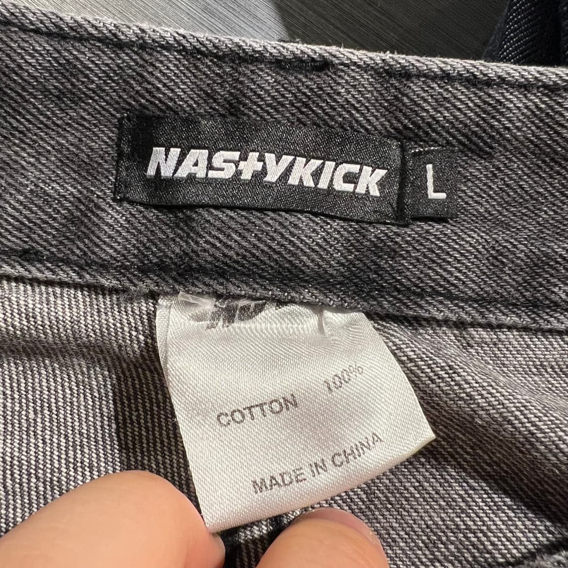 NASTYKICK 네스티킥 흑청 워싱 루즈 스트레이트핏 청바지 데님팬츠 상품이미지5