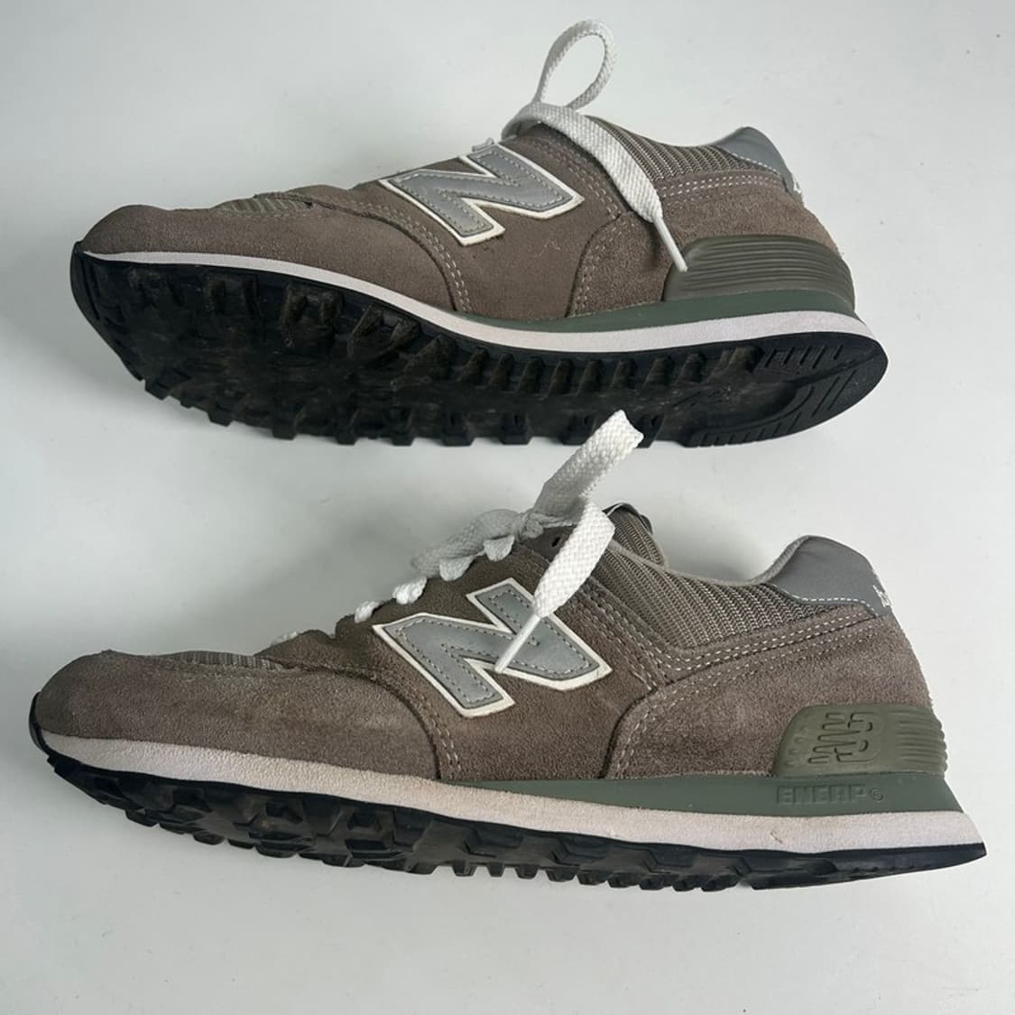 NEW BALANCE 그레이 2E 와이드 스니커즈 250 상품이미지2