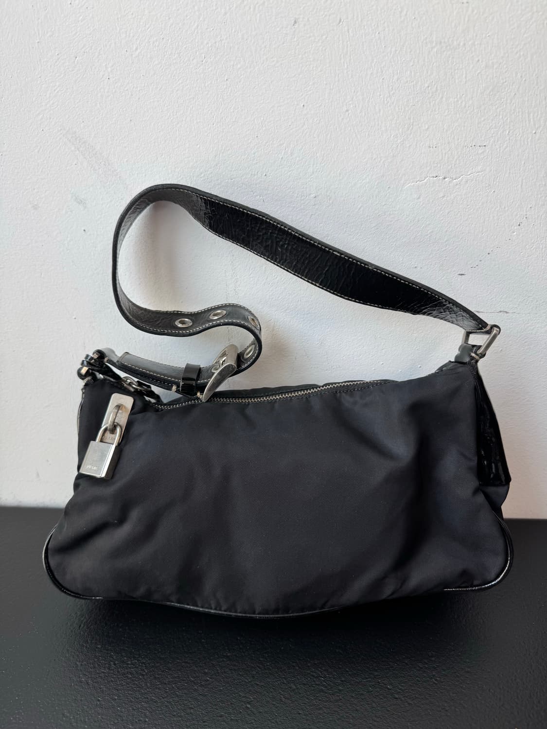 프라다 포코노 숄더백(정품) 상품이미지1